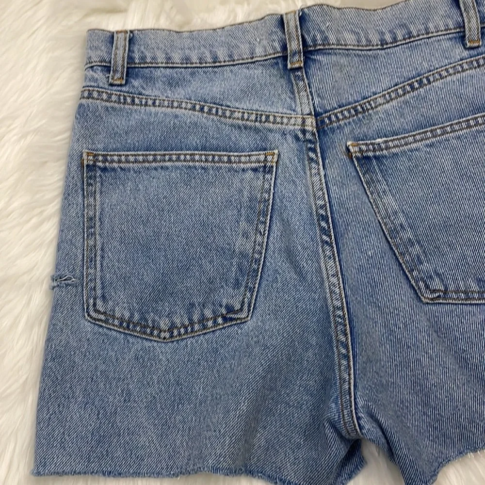 Zara ripped denim shorts - Picture 7 of 8